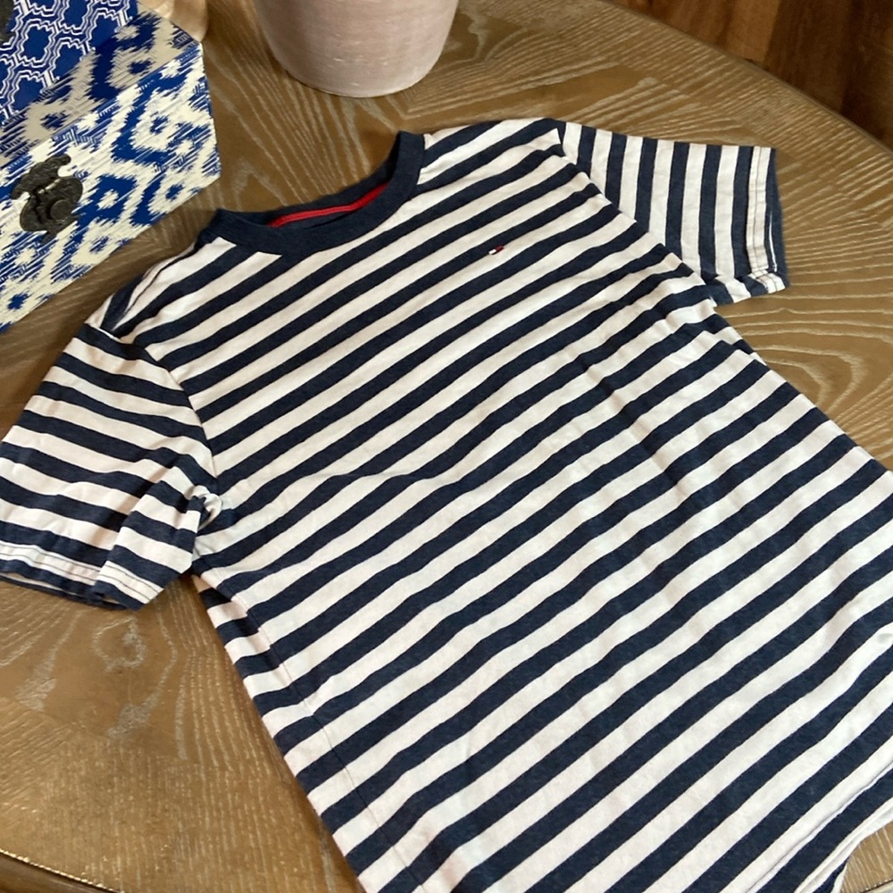 Big Boy Tommy Hilfiger Short sleeve navy blue & white Striped Tee Shirt - Picture 1 of 8